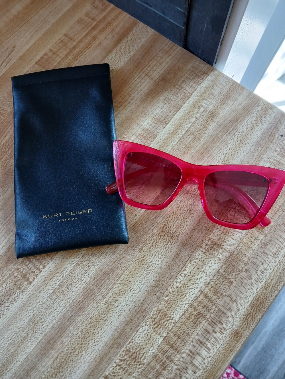 Kurt Geiger NWT Pink Sunglasses W/Black Pouch